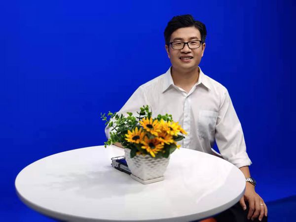 参加视屏讲座_副本.jpg