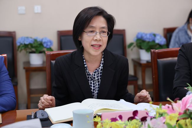 2022-04-13教工委、教委领导调研（王方书记带对指导毕业年级）+(12)_副本.jpg