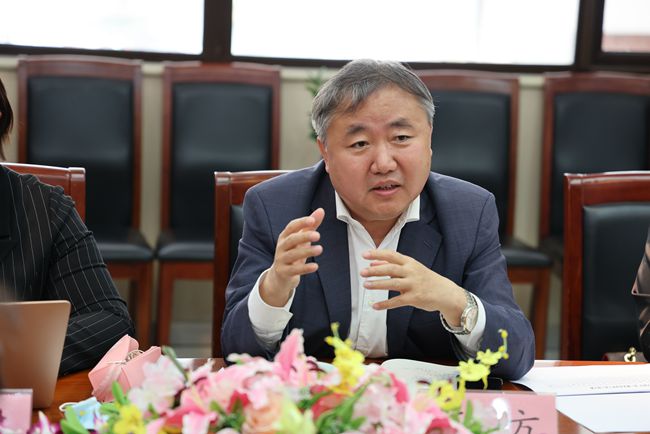 2022-04-13教工委、教委领导调研（王方书记带对指导毕业年级）+(33)_副本.jpg
